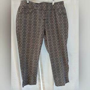Ruby Rd. 18 Petite Black and White Geometric Straight Leg Pants